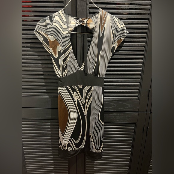 Made in Italy - Open Back Silky Dress - Picture 2 of 5